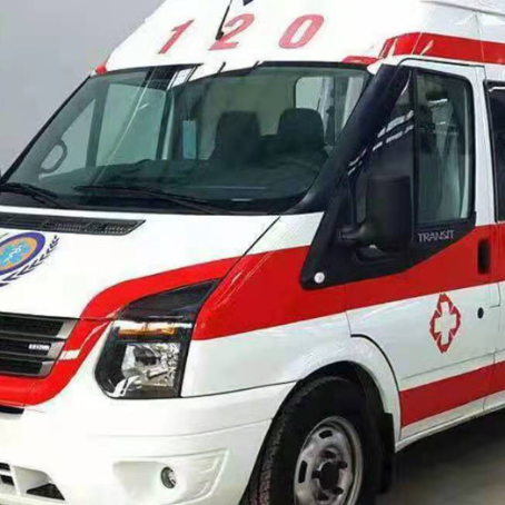 临翔非急救护送病人转院租赁救护车的优缺点对比